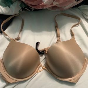 Victoria’s Secret Bombshell Add 2 Cups Pushup Bra